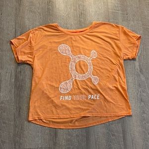 Orangetheory OTF Cropped Tee “Find Your Pace” in Heather Orange, size Medium